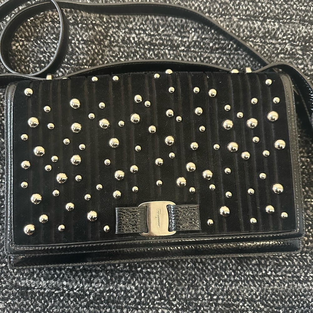 NEW Ferragamo convertible clutch/crossbody